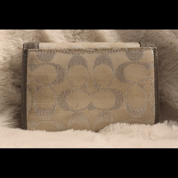 Wallet - Picture 2 of 3